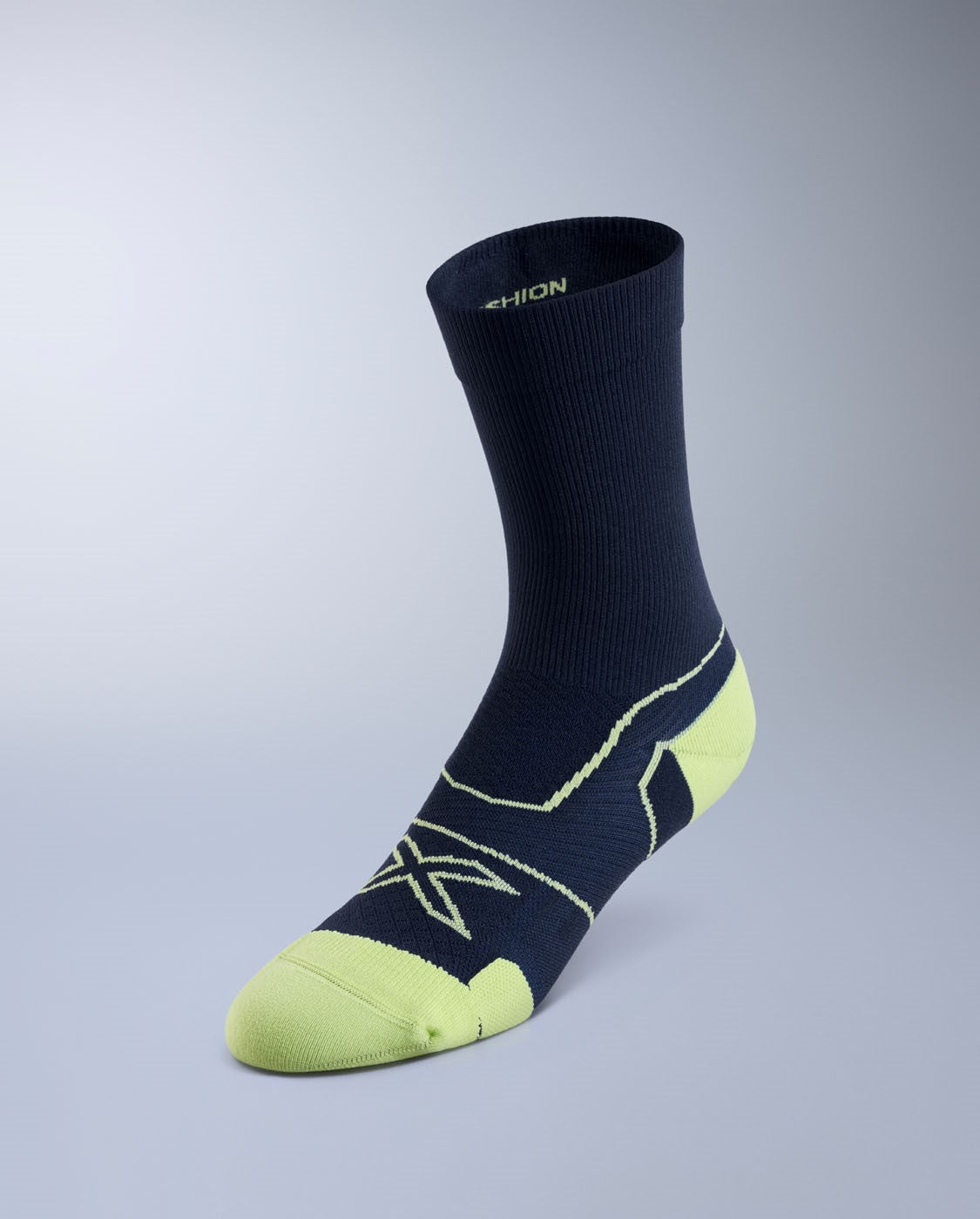 2XU Vectr Cushion Crew Socks